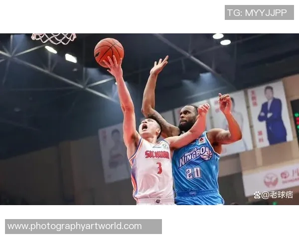 重庆篮球队的力量变革引发热议探索新阶段的崛起与挑战